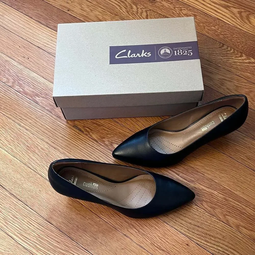 Clarks Collection Crewso Wick Black Leather Pumps Heels Comfort Size 6 M EUC